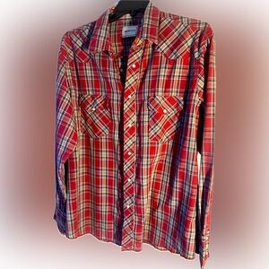 Men’s long sleeve western style shirt.  Size X large
